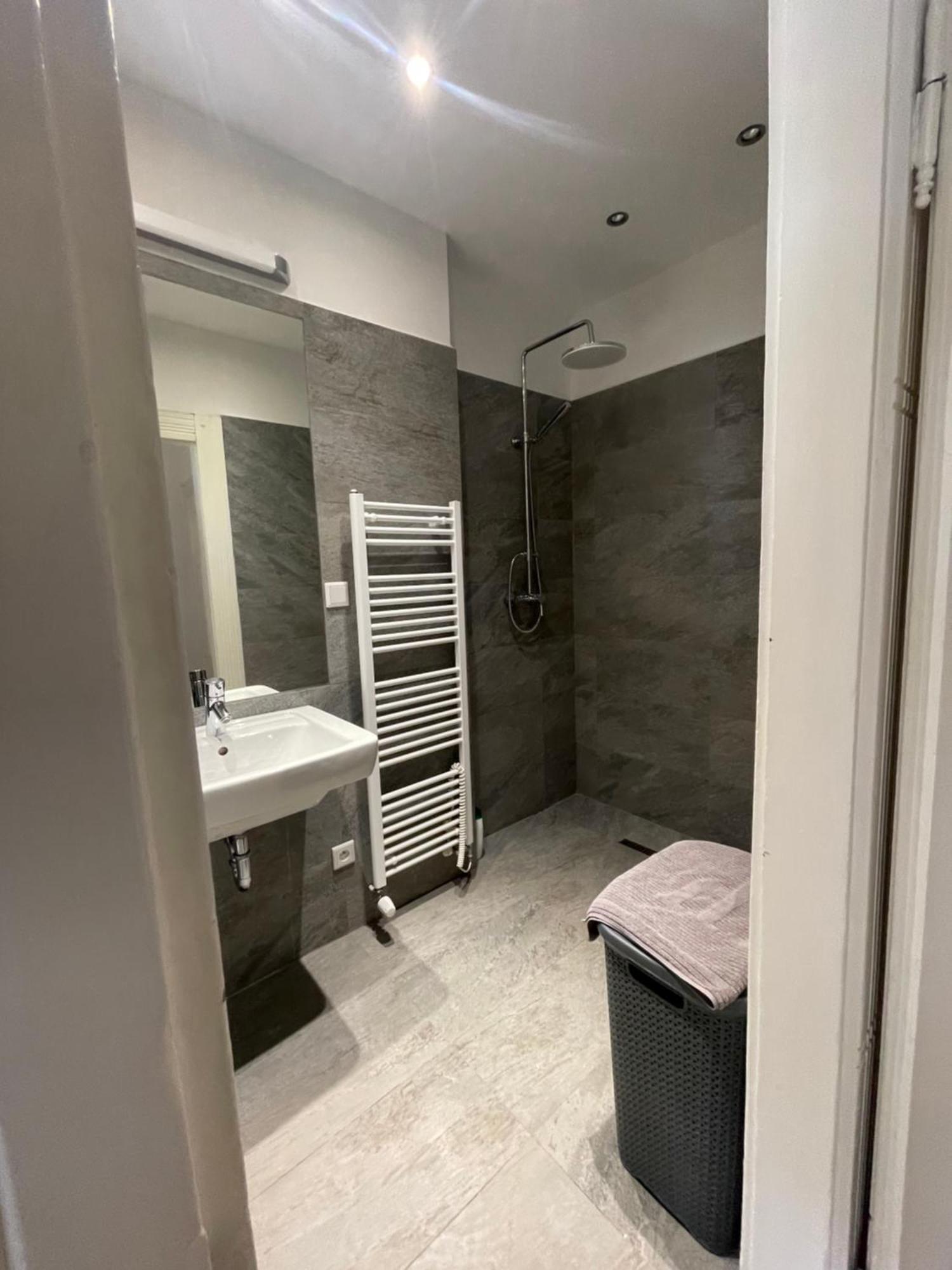 River View Manes Apartamento